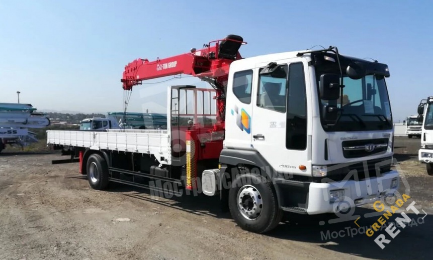 Аренда манипулятора Daewoo с грузоподъемностью стрелы 8 тонны и грузоподъемностью борта 8 тонн thumbnail 0