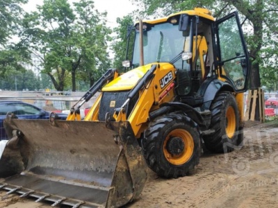 Экскаватор-погрузчик без водителя и топлива (холодная аренда)