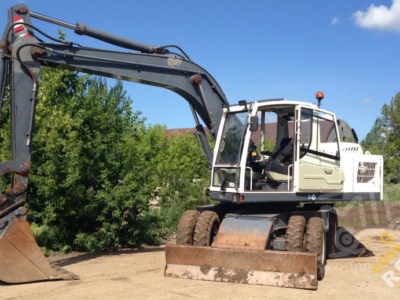 Аренда колесного экскаватора Tvex 140W