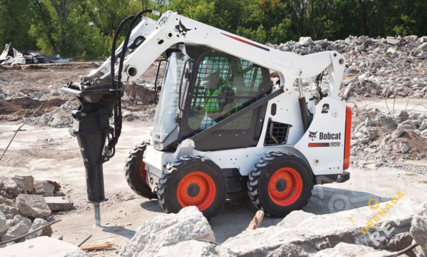 Аренда мини-погрузчика с гидромолотом thumbnail 1