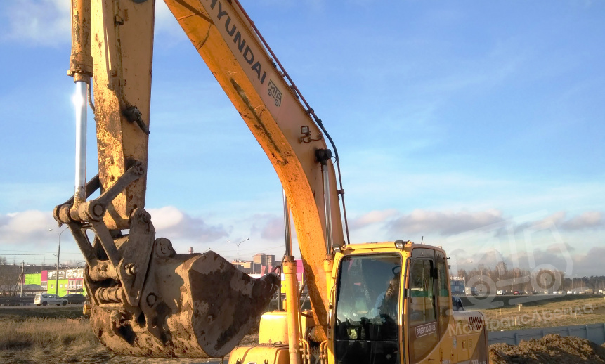Аренда гусеничного экскаватора Hyundai R220LC 9S thumbnail 1