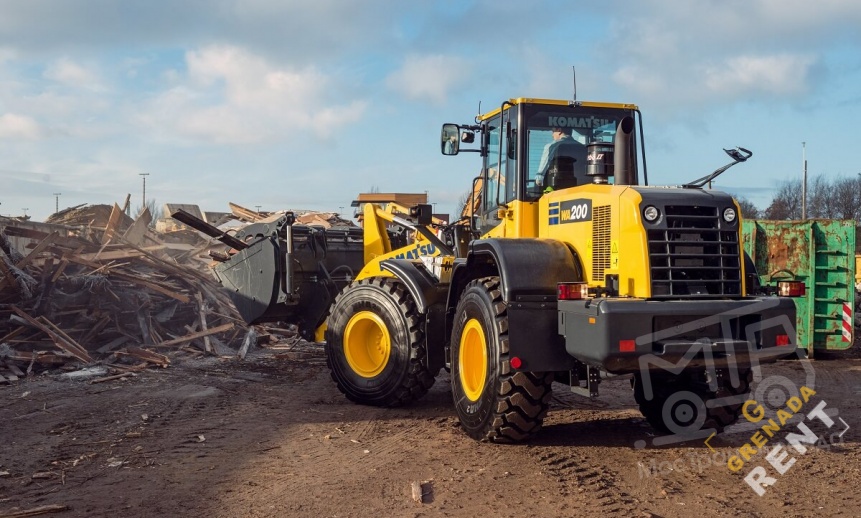 Аренда фронтального погрузчика Komatsu WA200 thumbnail 0