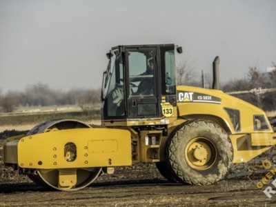 Аренда грунтового катка CAT SC 583 E - 15 тонн