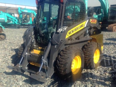 Аренда мини-погрузчика New Holland L220