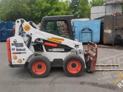 Аренда мини-погрузчика с вилами