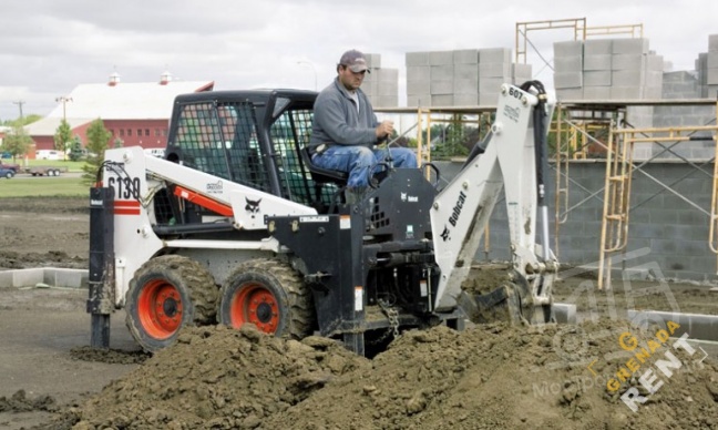 Аренда мини-погрузчика Bobcat S130 thumbnail 2