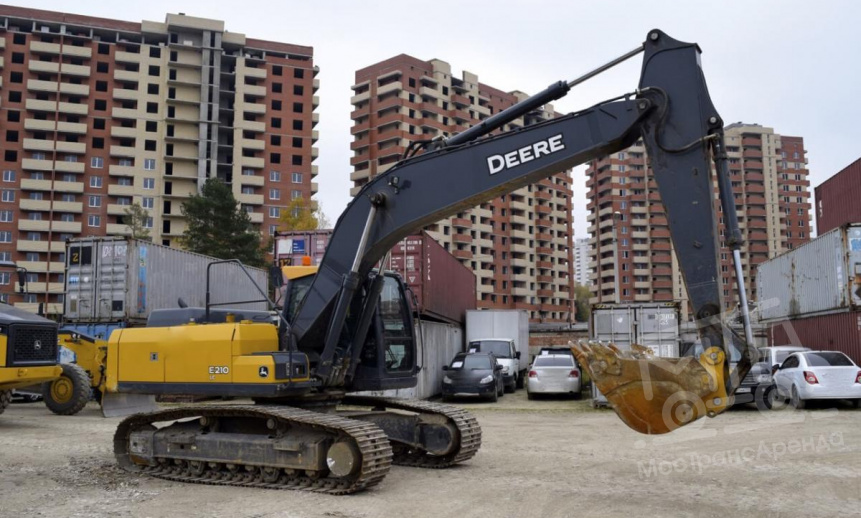 Аренда гусеничного экскаватора John Deere E210 LC thumbnail 0