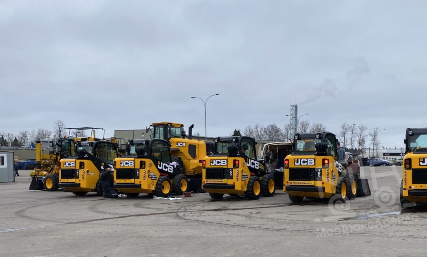 Аренда мини-погрузчика JCB 190 thumbnail 3