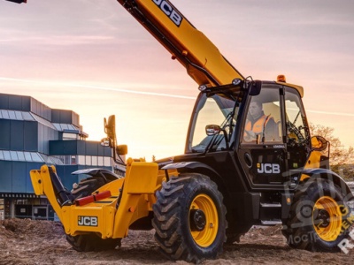 Аренда телескопического погрузчика JCB LOADALL 535-125