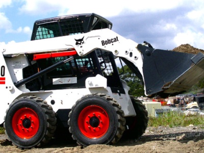 Аренда мини-погрузчика Bobcat S150