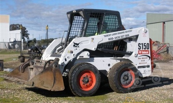 Аренда мини-погрузчика Bobcat S150 thumbnail 1