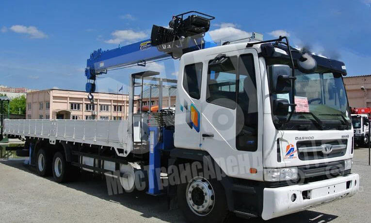 Аренда манипулятора Daewoo с грузоподъемностью стрелы 5 тонны и грузоподъемностью борта 10 тонн thumbnail 0