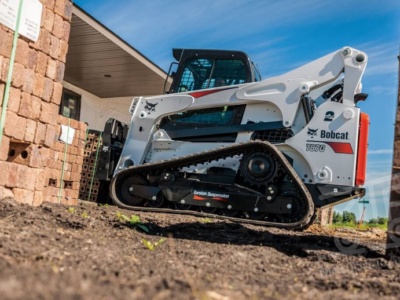 Аренда мини-погрузчика Bobcat Т870