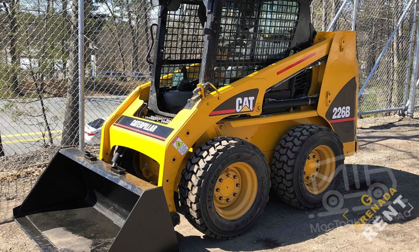Аренда мини-погрузчика CAT 226B3 thumbnail 2