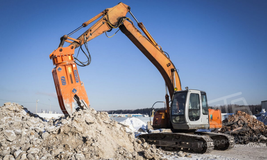 Аренда экскаватора UMG E400C с гидроножницами thumbnail 1