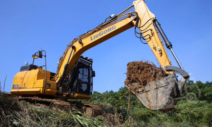 Гусеничный экскаватор LiuGong 915E thumbnail 0