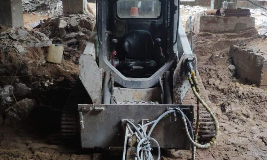 Холодная аренда гусеничного мини-погрузчика thumbnail 3