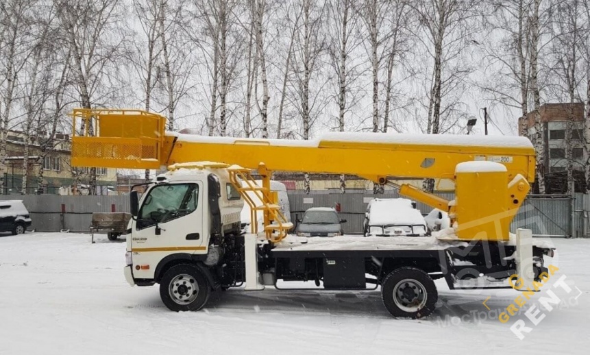 Аренда японской автовышки - 15 метров thumbnail 1