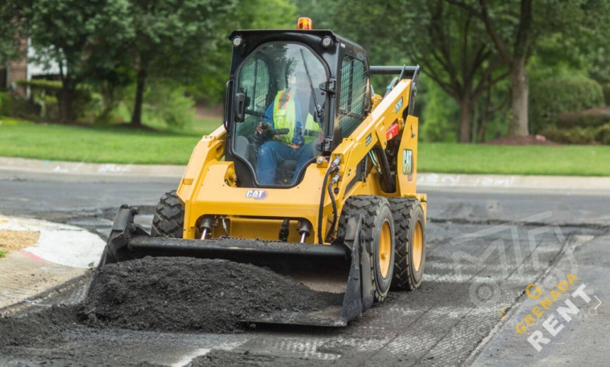 Аренда мини-погрузчика CAT 262D3 thumbnail 2