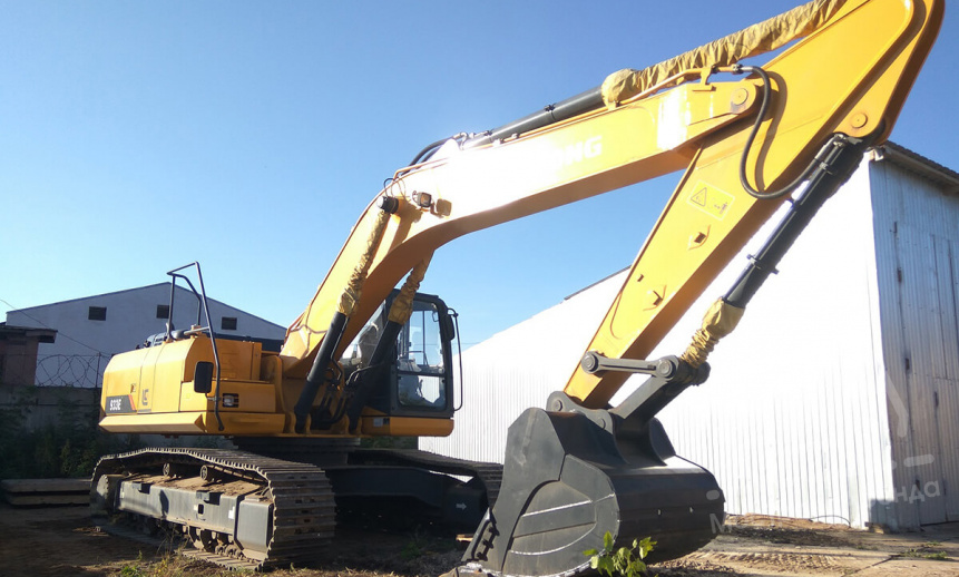 Гусеничный экскаватор LiuGong 933E thumbnail 1