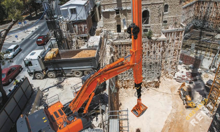 Аренда гусеничного экскаватора с грейфером 30 метров thumbnail 2