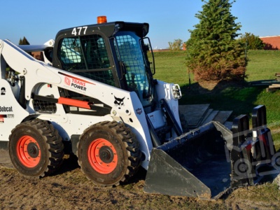 Аренда мини-погрузчика Bobcat S770