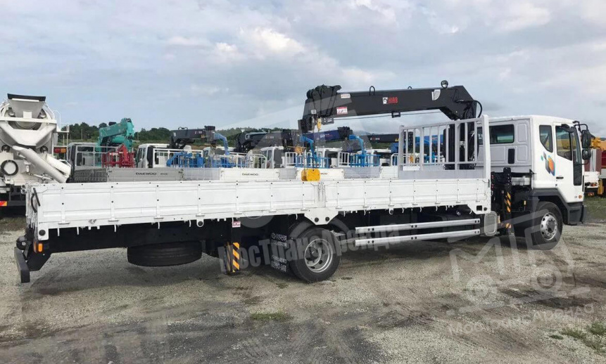 Аренда манипулятора Daewoo с грузоподъемностью стрелы 6 тонн и грузоподъемностью борта 7 тонн thumbnail 2