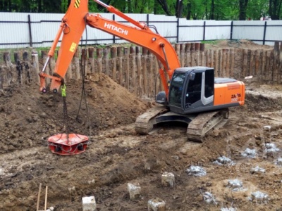 Аренда экскаватора Hitachi ZX200 со сваерезкой