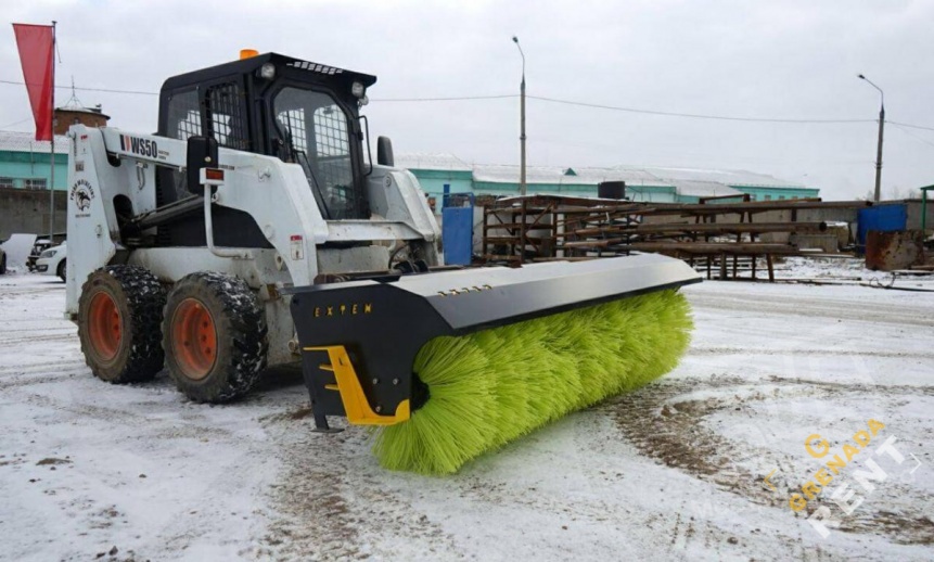 Аренда мини-погрузчика с щеткой thumbnail 0