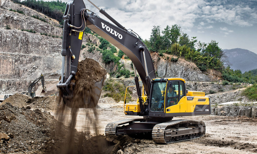 Аренда гусеничного экскаватора Volvo EC300D thumbnail 0