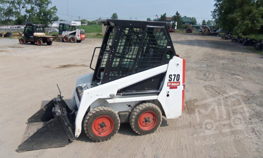Аренда мини-погрузчика Bobcat S70 thumbnail 1