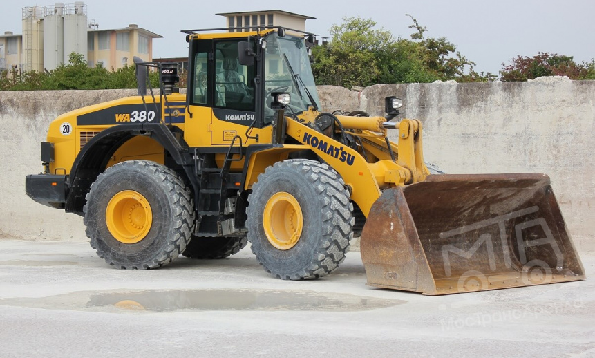 Аренда фронтального погрузчика Komatsu WA380 thumbnail 1