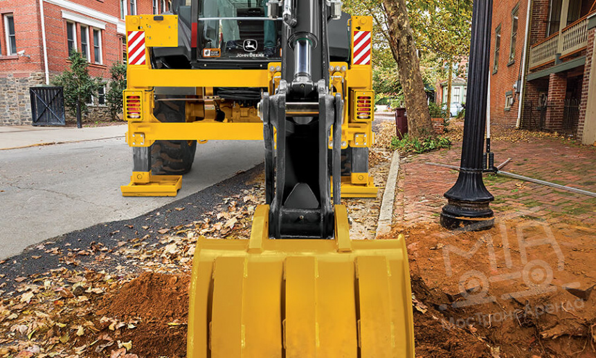 Аренда экскаватора-погрузчика John Deere 325SL thumbnail 2