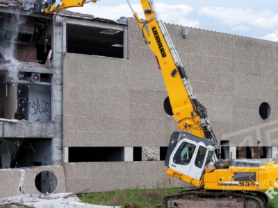 Аренда экскаватора-разрушителя LIEBHERR R 944 Demolition
