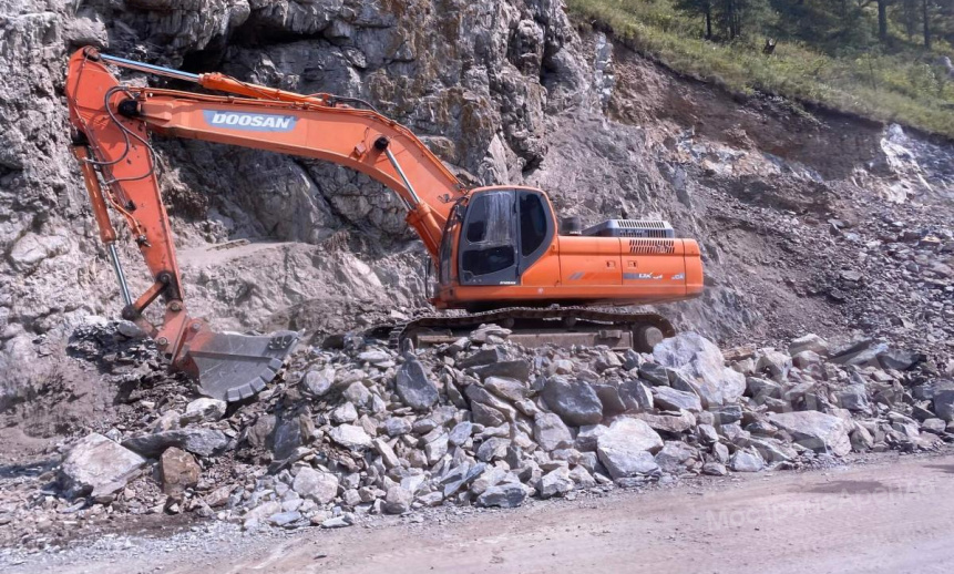 Аренда гусеничного экскаватора Doosan DX300LCA thumbnail 0