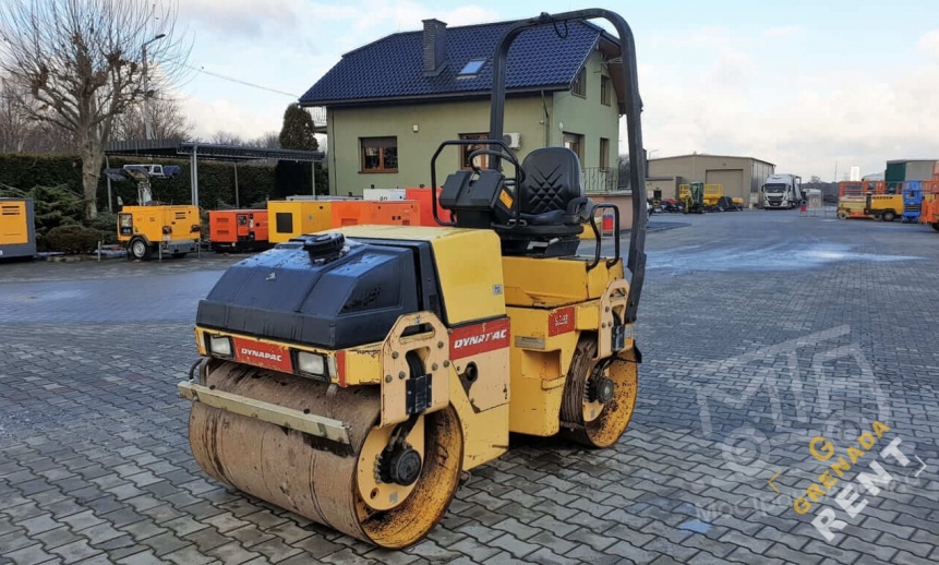 Аренда грунтового катка Dynapac CC102 - 2,4 тонны thumbnail 1
