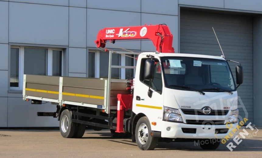 Аренда манипулятора Hino 300, стрела 3 тонны, борт 5 тонн thumbnail 0
