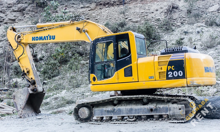 Аренда гусеничного экскаватора Komatsu PC200 thumbnail 0