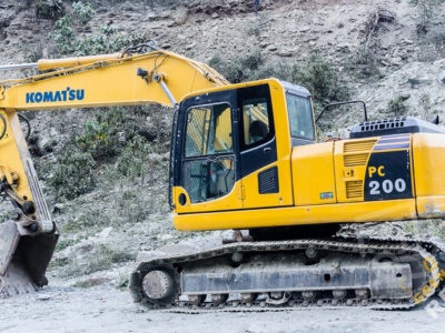 Аренда гусеничного экскаватора Komatsu PC200