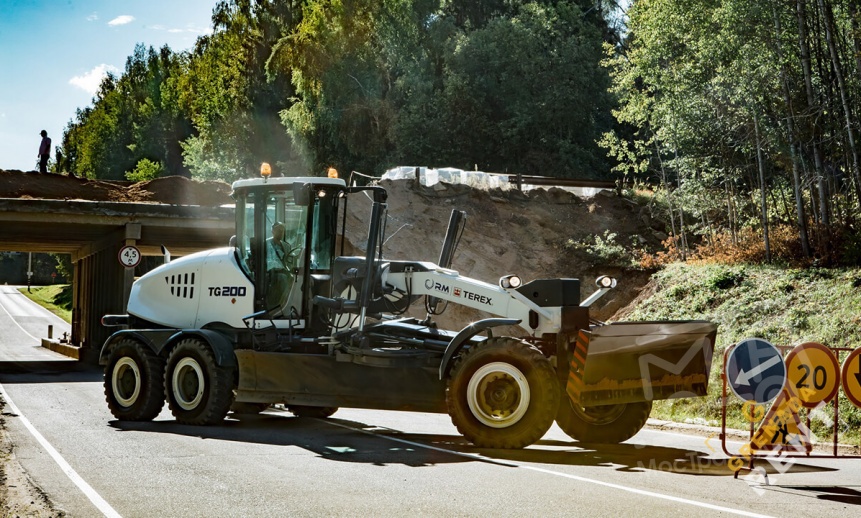 Аренда гусеничного экскаватора Tarex (Терекс) thumbnail 0