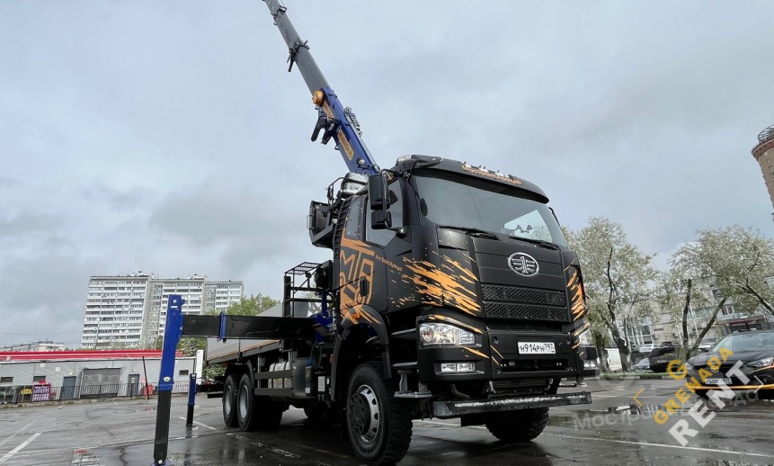 Аренда манипулятора FAW J6 с грузоподъемностью стрелы 8 тонны и грузоподъемностью борта 27 тонн thumbnail 2