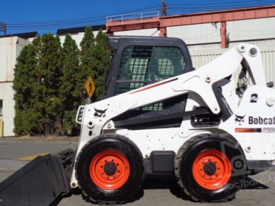 Аренда мини-погрузчика Bobcat S650