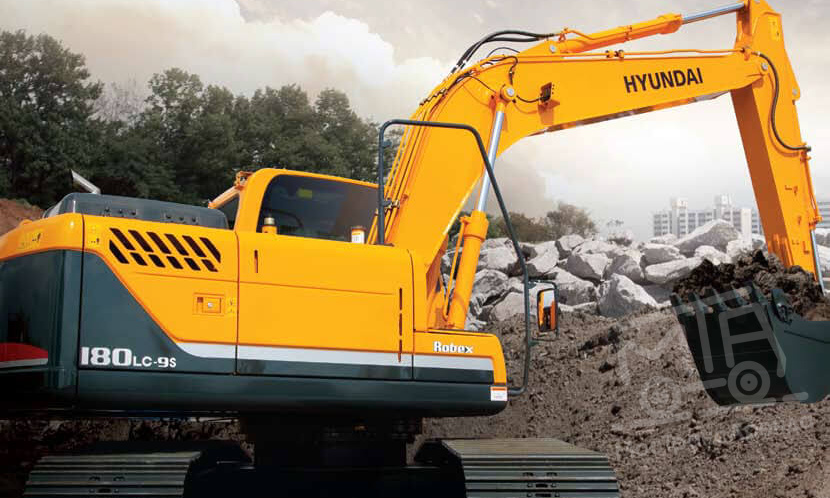 Аренда гусеничного экскаватора Hyundai R180LC-9S thumbnail 3