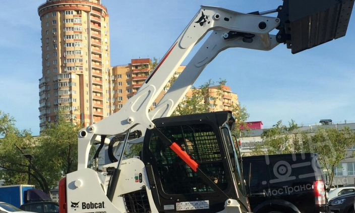 Аренда мини-погрузчика Bobcat Т590 thumbnail 2