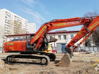 Аренда гусеничного экскаватора Hitachi ZX210LCN