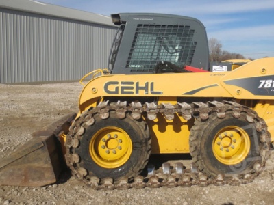 Аренда мини-погрузчика GEHL SL 7810