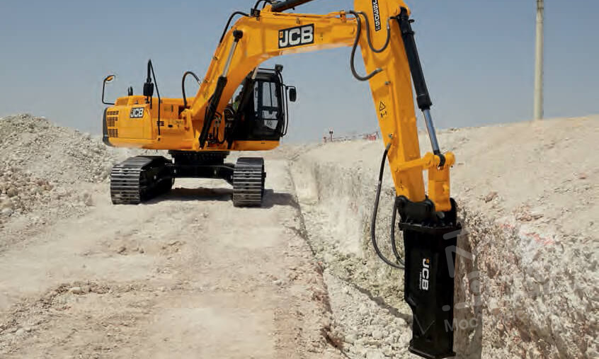 Аренда гусеничного экскаватора JCB JS 305 LC thumbnail 3