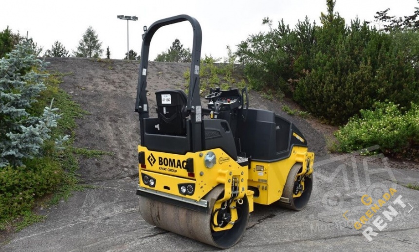 Аренда тротуарного катка Bomag BW 120-D5 - 2,7 тонны thumbnail 1