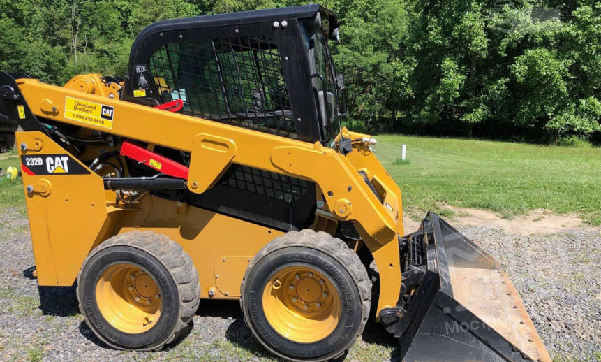 Аренда мини-погрузчика Cat 232D3 thumbnail 0