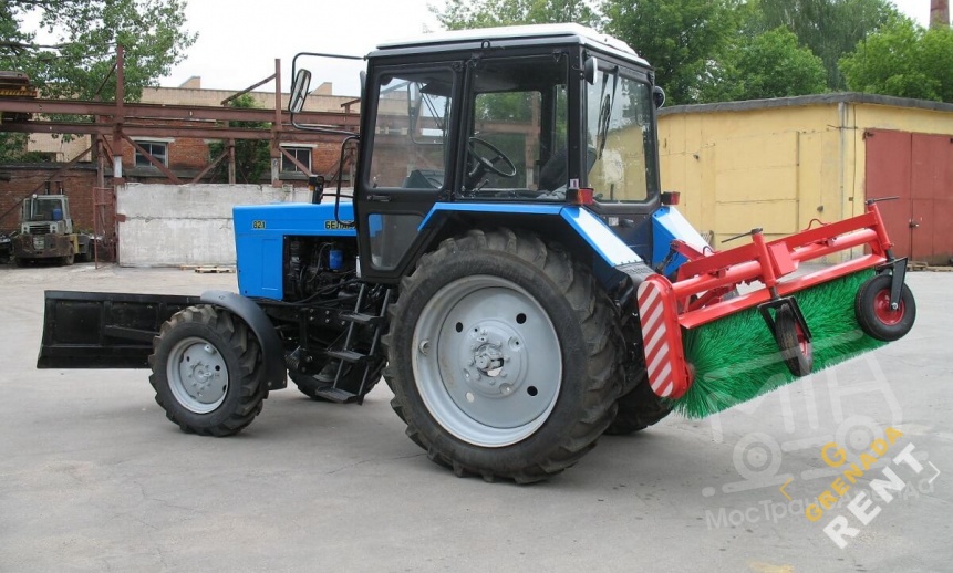 Аренда трактора с щеткой thumbnail 0